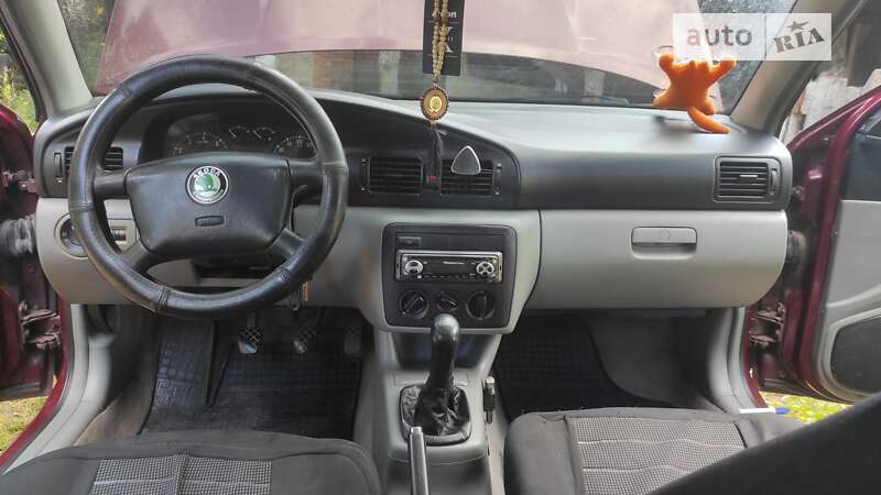 Ліфтбек Skoda Octavia 1998 в Ірпені