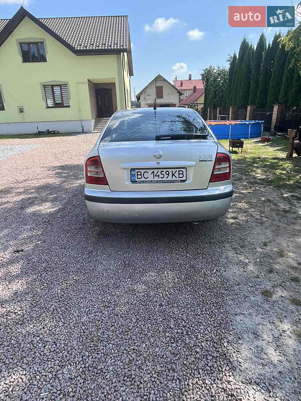 Лифтбек Skoda Octavia 2006 в Львове