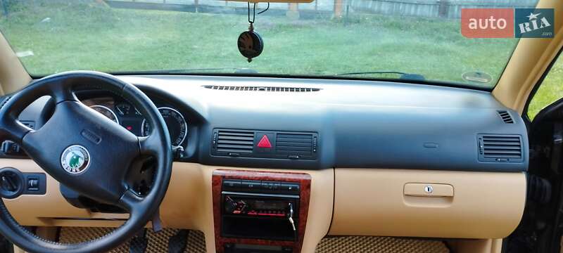 Универсал Skoda Octavia 2001 в Снятине