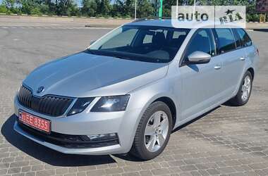 Универсал Skoda Octavia 2019 в Киеве