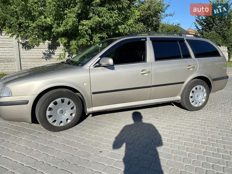 Универсал Skoda Octavia 2006 в Коростене