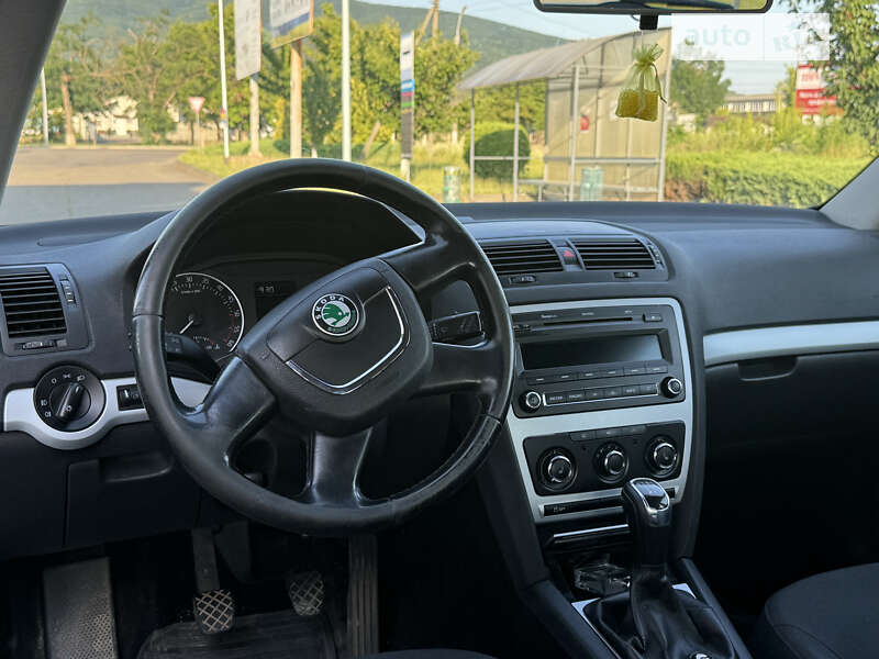 Лифтбек Skoda Octavia 2011 в Виноградове фото 11 Лифтбек Skoda Octavia 2011 в Виноградове