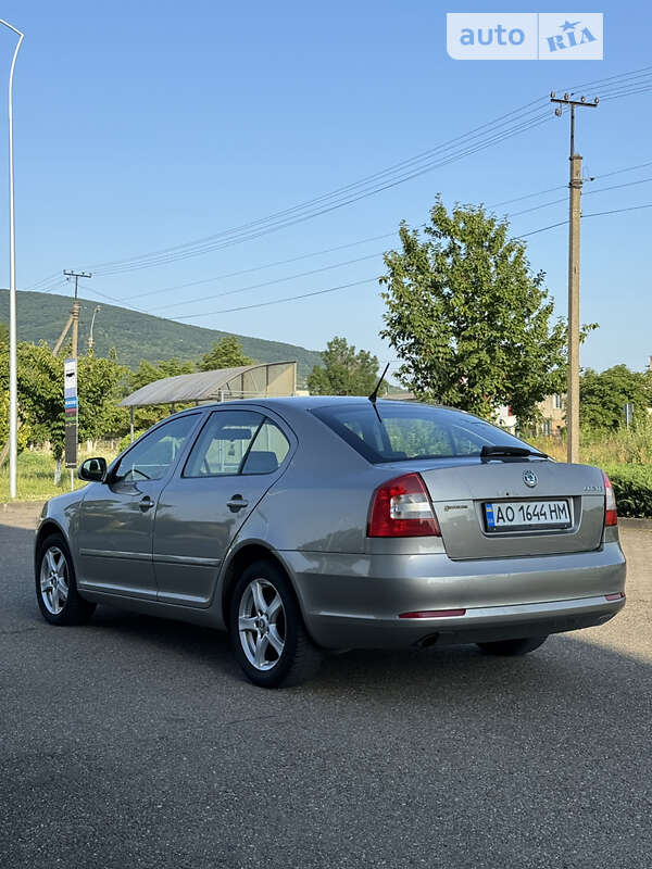 Лифтбек Skoda Octavia 2011 в Виноградове фото 13 Лифтбек Skoda Octavia 2011 в Виноградове