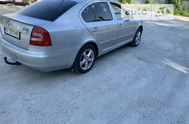 Лифтбек Skoda Octavia 2007 в Буске