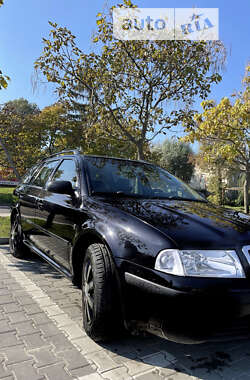 Универсал Skoda Octavia 2010 в Чорткове