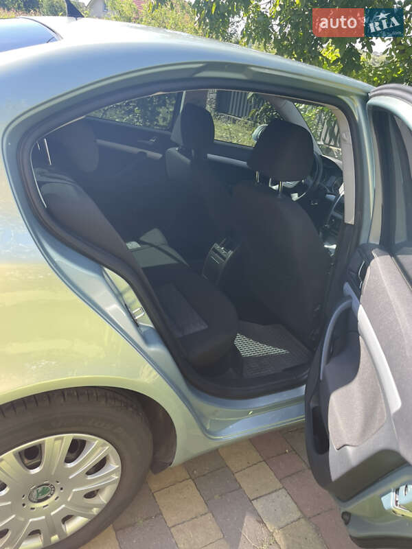 Лифтбек Skoda Octavia 2009 в Хмельницком