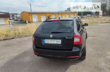 Універсал Skoda Octavia 2012 в Черкасах