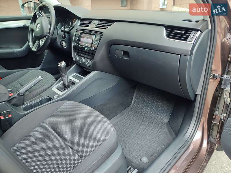 Лифтбек Skoda Octavia 2014 в Тернополе