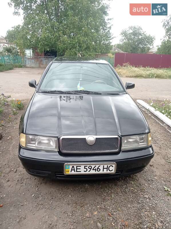 Лифтбек Skoda Octavia 1998 в 
