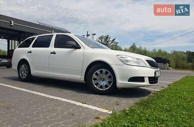 Универсал Skoda Octavia 2010 в 