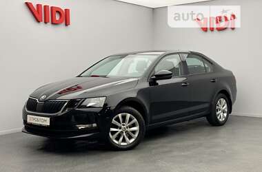 Лифтбек Skoda Octavia 2020 в Киеве