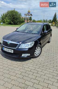 Универсал Skoda Octavia 2012 в Стрые