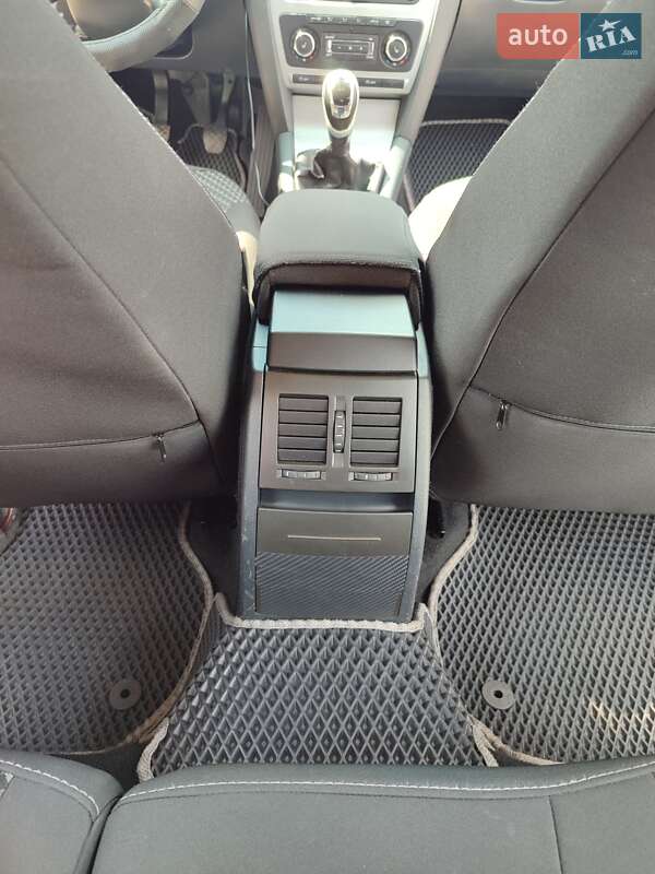 Універсал Skoda Octavia 2012 в Стрию фото 55 Універсал Skoda Octavia 2012 в Стрию