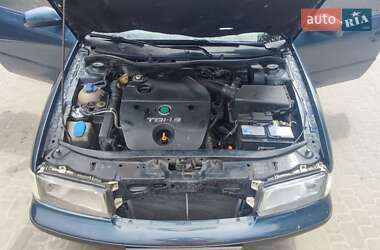 Лифтбек Skoda Octavia 1999 в 