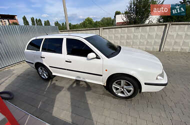 Универсал Skoda Octavia 2000 в 