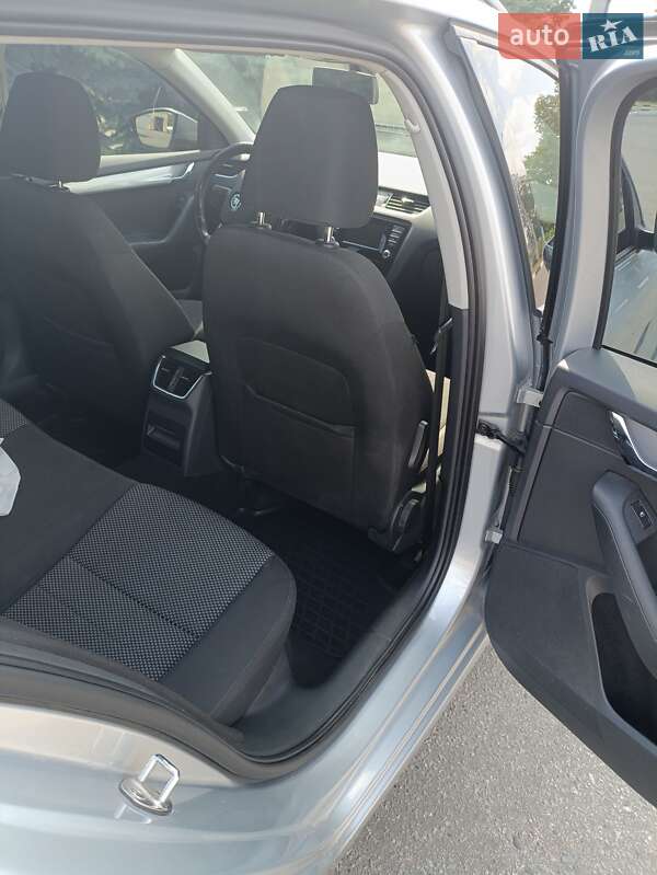 Універсал Skoda Octavia 2013 в Харкові