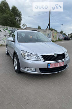 Универсал Skoda Octavia 2011 в Ровно