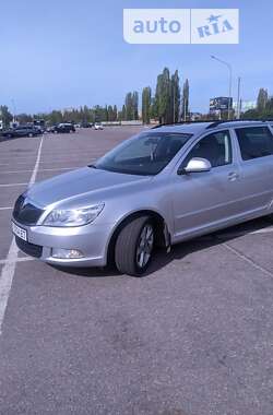 Универсал Skoda Octavia 2011 в 
