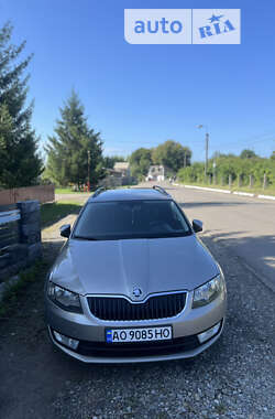 Универсал Skoda Octavia 2014 в Рахове