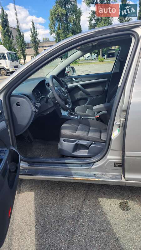 Лифтбек Skoda Octavia 2012 в Киеве