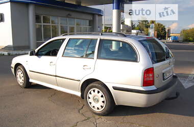 Универсал Skoda Octavia 2002 в Ровно