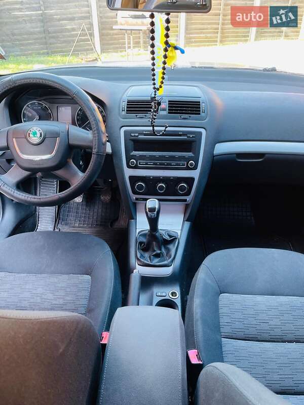 Універсал Skoda Octavia 2011 в Новгород-Сіверському