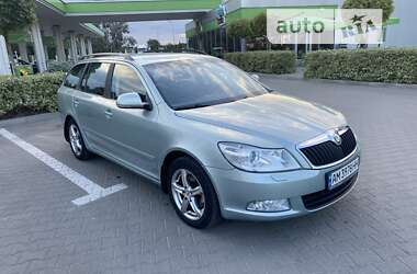 Універсал Skoda Octavia 2010 в Житомирі