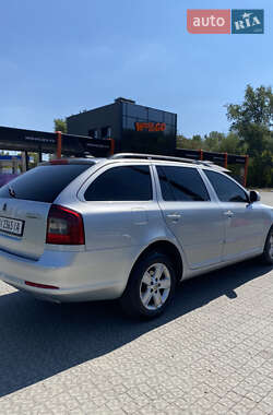 Универсал Skoda Octavia 2010 в Полтаве