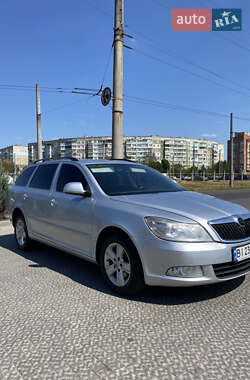 Универсал Skoda Octavia 2010 в Полтаве