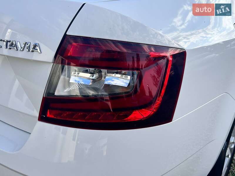 Лифтбек Skoda Octavia 2017 в Одессе