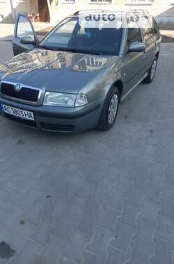 Универсал Skoda Octavia 2003 в Ровно