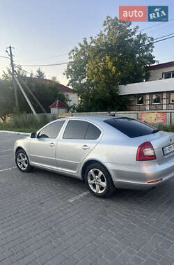 Лифтбек Skoda Octavia 2011 в Шишаки