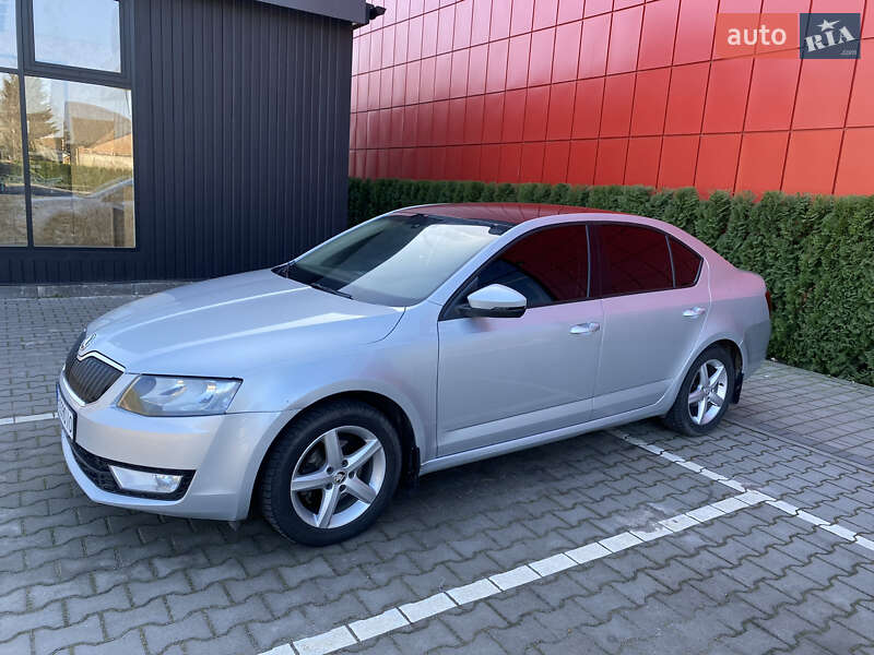 Лифтбек Skoda Octavia 2015 в Виннице