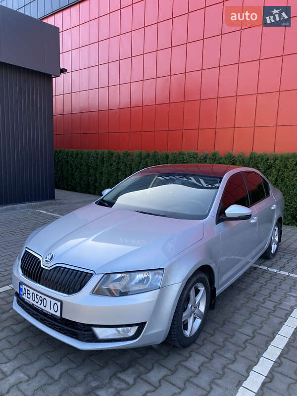 Лифтбек Skoda Octavia 2015 в Виннице