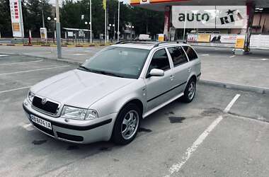 Универсал Skoda Octavia 2001 в Виннице