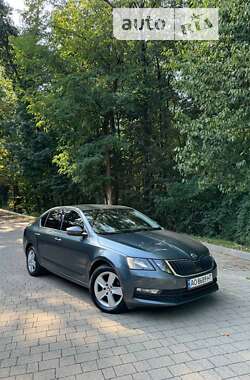 Лифтбек Skoda Octavia 2018 в Ужгороде