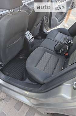 Лифтбек Skoda Octavia 2012 в 
