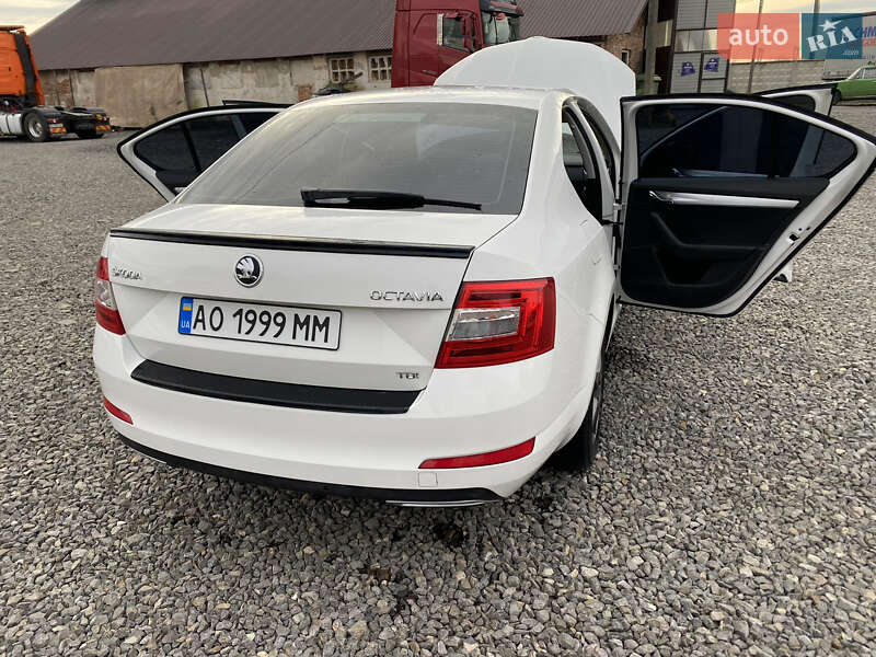 Лифтбек Skoda Octavia 2013 в Иршаве