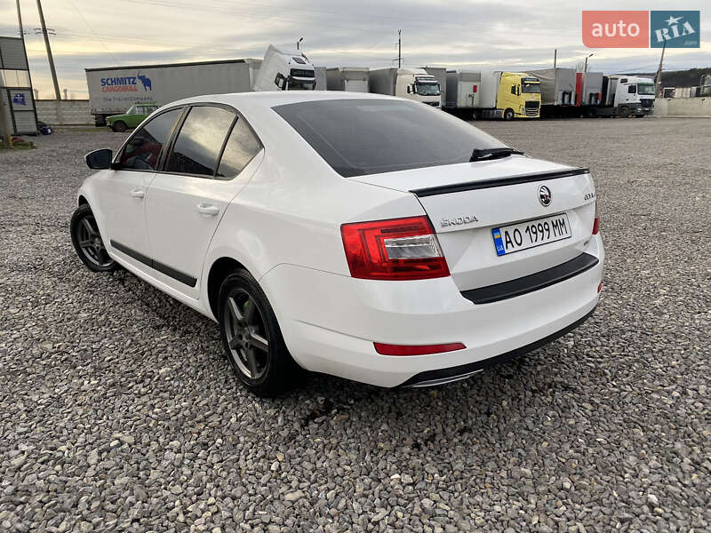 Лифтбек Skoda Octavia 2013 в Иршаве