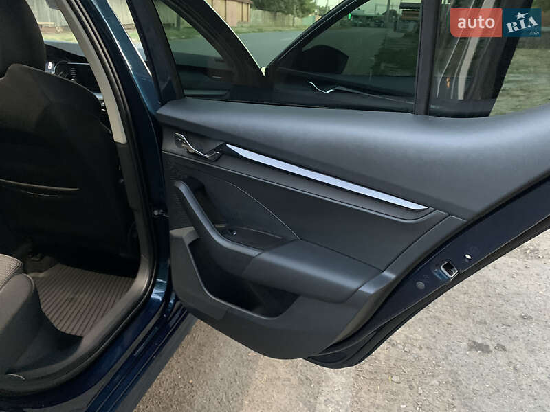 Лифтбек Skoda Octavia 2023 в Кобеляках фото 29 Лифтбек Skoda Octavia 2023 в Кобеляках