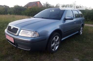 Універсал Skoda Octavia 2009 в Хоролі