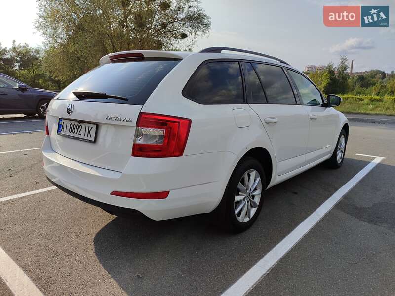 Универсал Skoda Octavia 2017 в Буче