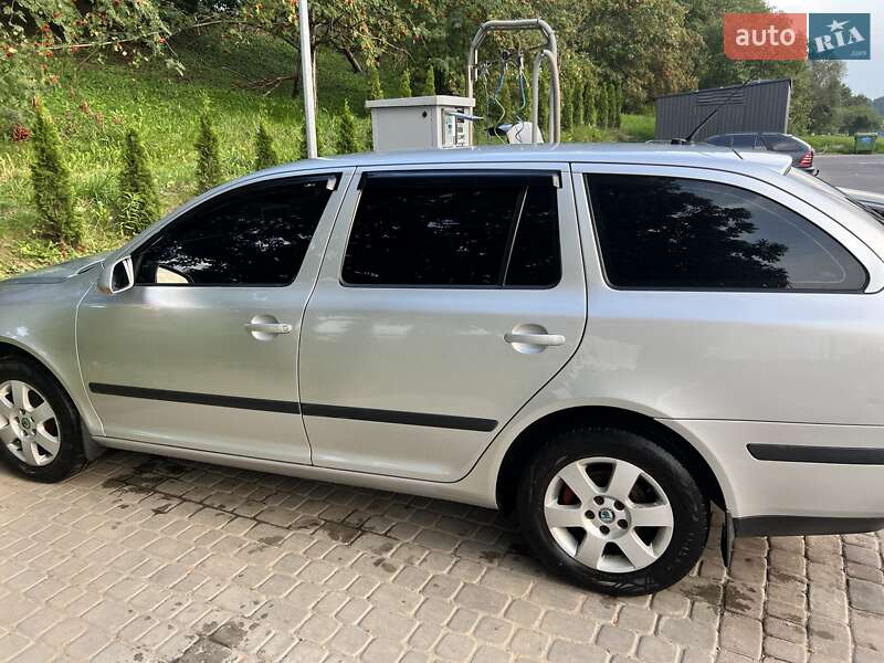 Универсал Skoda Octavia 2006 в Львове