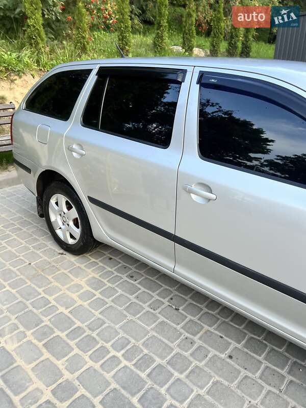 Универсал Skoda Octavia 2006 в Львове
