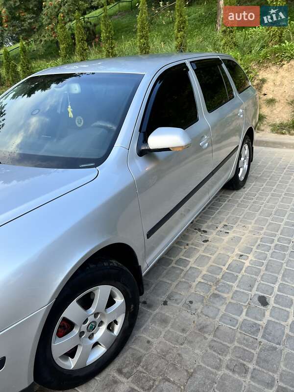 Универсал Skoda Octavia 2006 в Львове