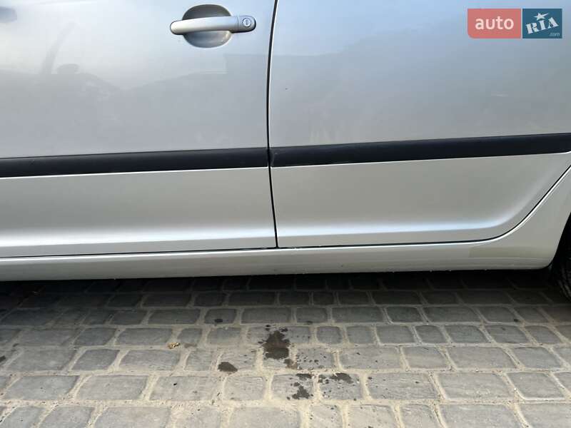 Универсал Skoda Octavia 2006 в Львове