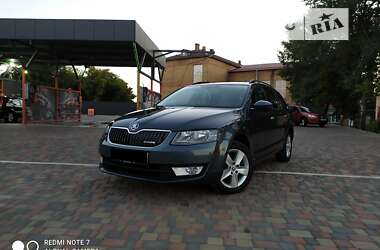 Універсал Skoda Octavia 2014 в Черкасах