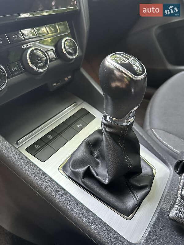 Универсал Skoda Octavia 2017 в Остроге