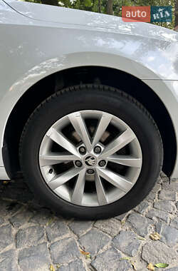 Універсал Skoda Octavia 2017 в Острозі