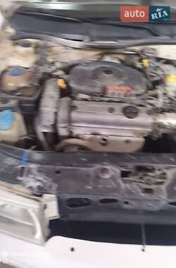 Лифтбек Skoda Octavia 2002 в 